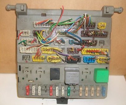 fusebox.jpg.47586cff8796be0c415c48a2a9a820de.jpg